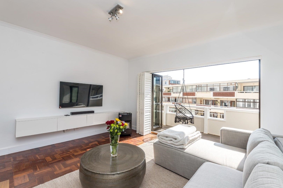 2 Bedroom Property for Sale in Sea Point Western Cape